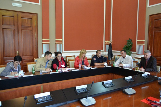 2015-09-10-Sastanak s predstavnicima Crvenog krsta-2